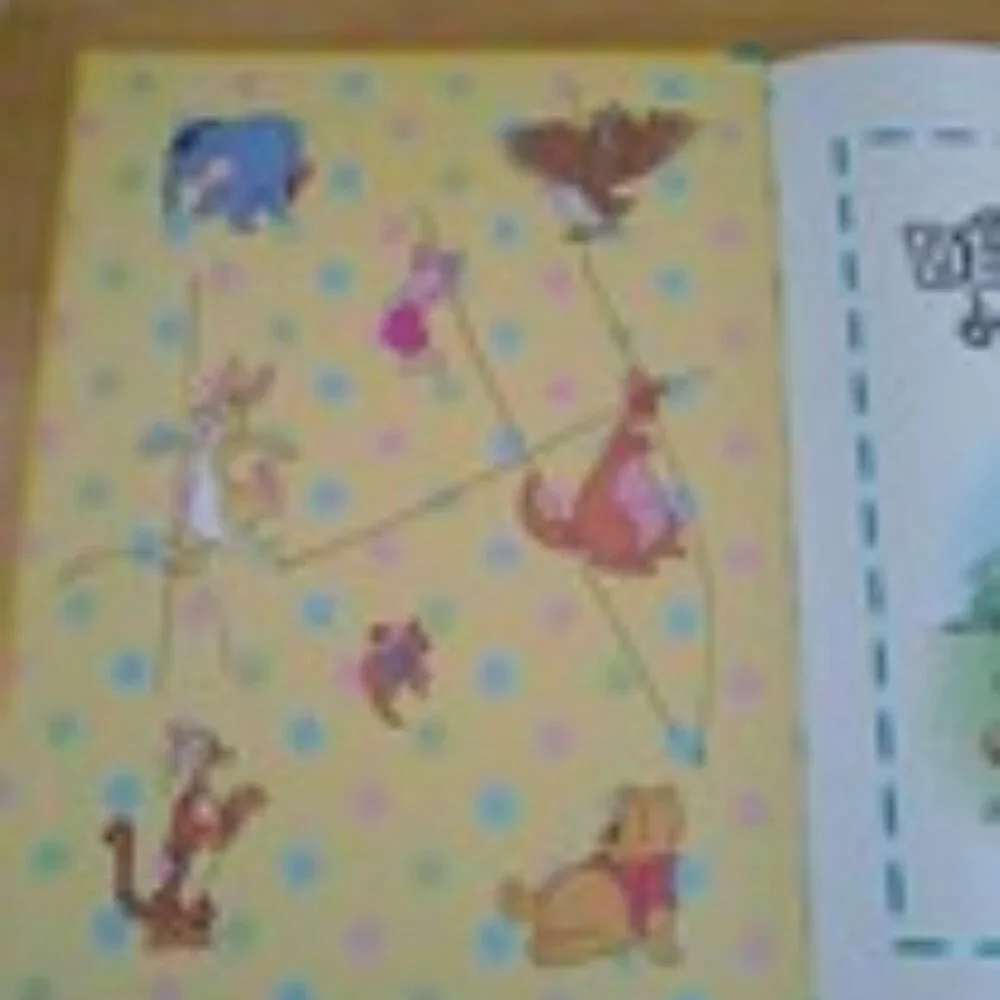 Winnie l'Ourson a la Decouverte des Contraires Mon Gros Pot de Miel